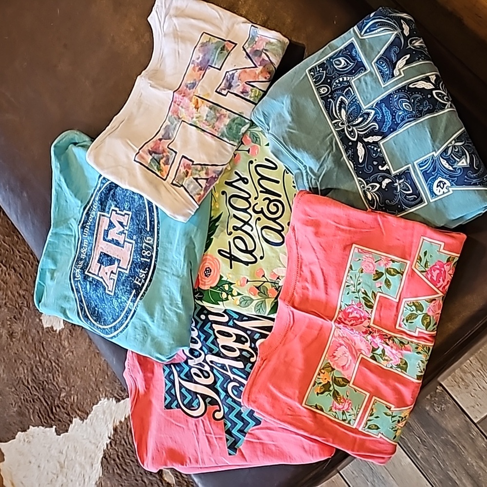 Bundle of women's short sleeve Texas A&M t-shirts size Large
